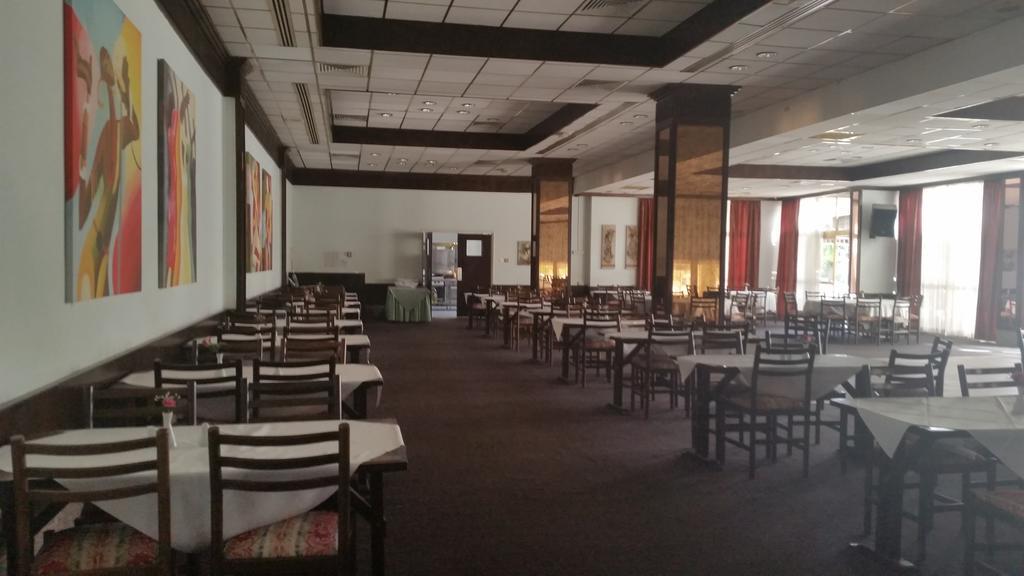 Crown Resorts Henipa Lárnaka Kültér fotó