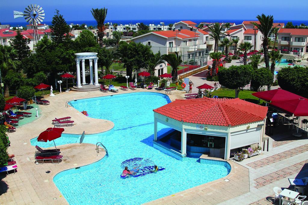 Crown Resorts Henipa Lárnaka Kültér fotó